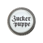 Preview: Gaudibrosche in Silber mit dem Spruch "Zuckerpuppe"