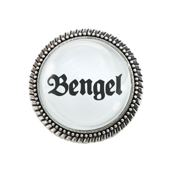 Freche Gaudibroschn „Bengel“ in silberner Ausführung – ideal für Trachten-Looks.