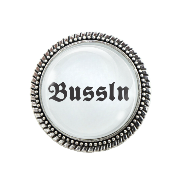 Gaudi-Brosche "Bussln" in Silber für Tracht und Oktoberfest